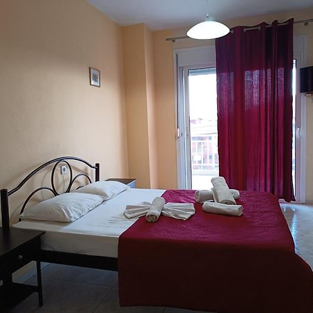 House Lena Apartment Sarti Ruang foto