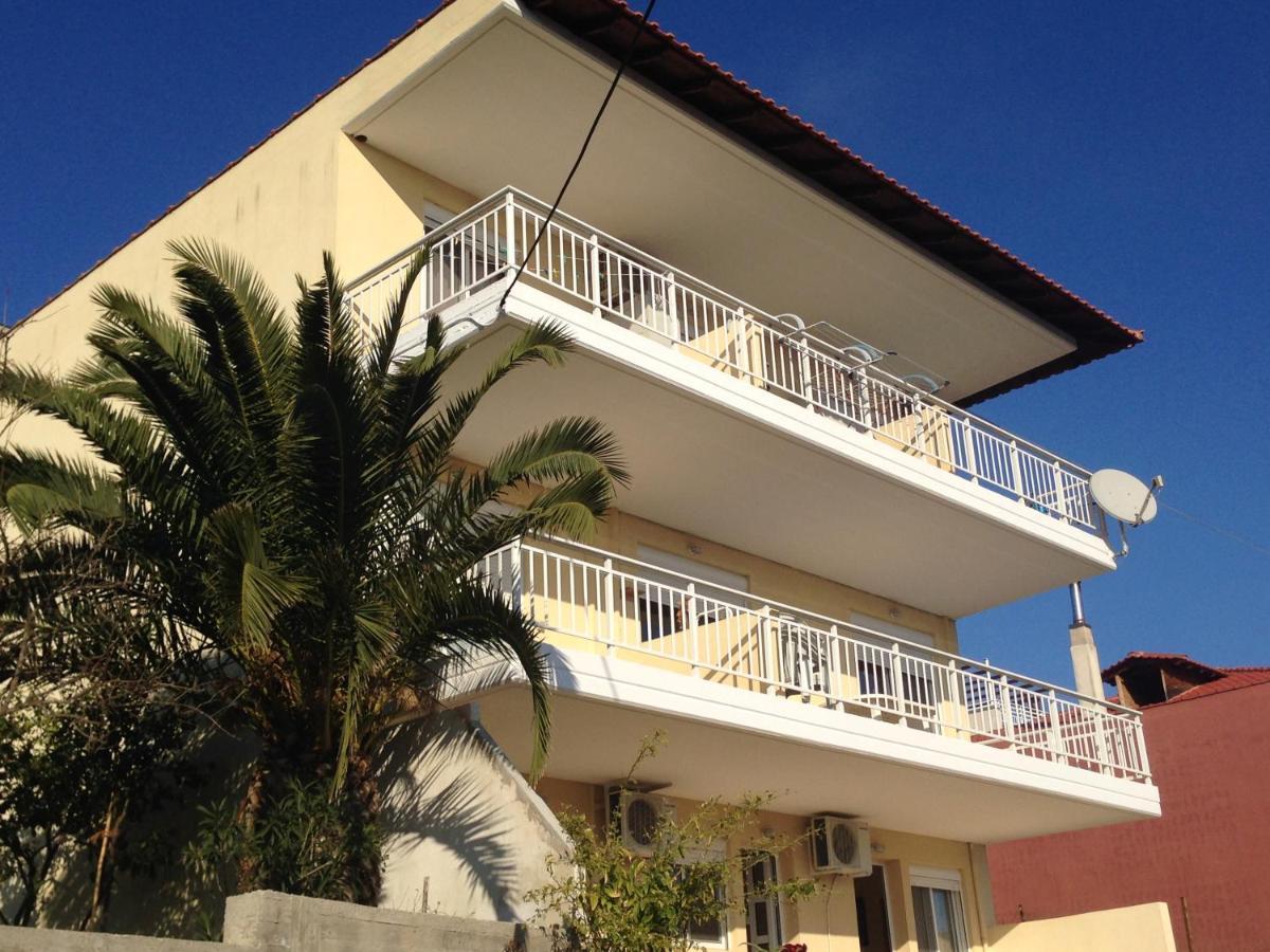 House Lena Apartment Sarti Bagian luar foto