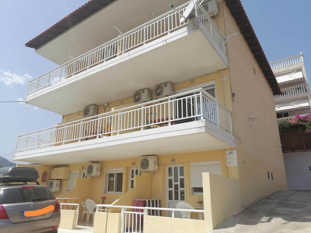 House Lena Apartment Sarti Bagian luar foto