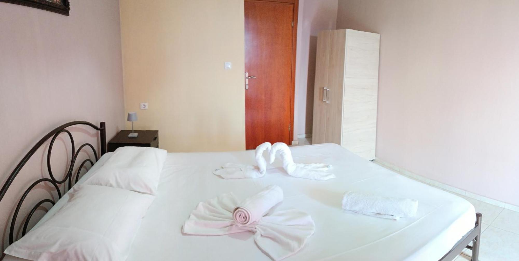 House Lena Apartment Sarti Ruang foto